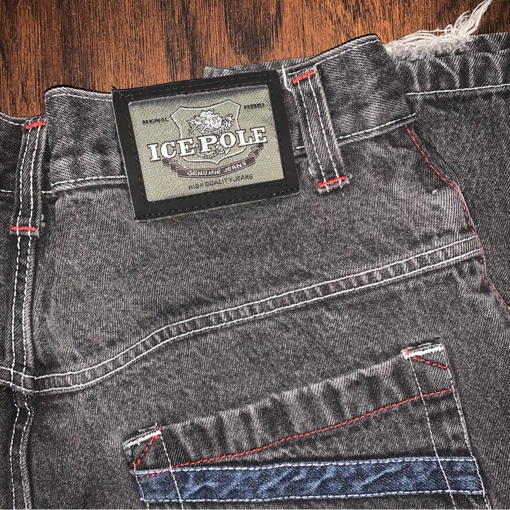 Jeans - Picture 6 of 9